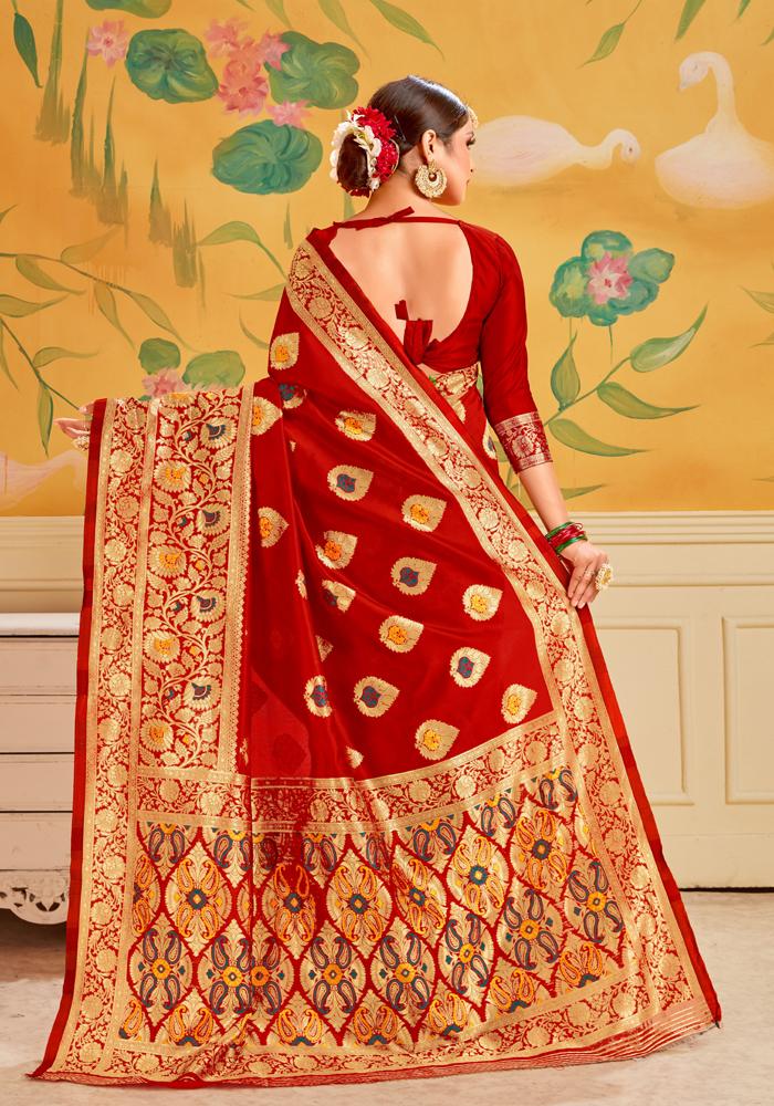 Banarasi Weaving Lichi Silk Saree With Rich Body Work