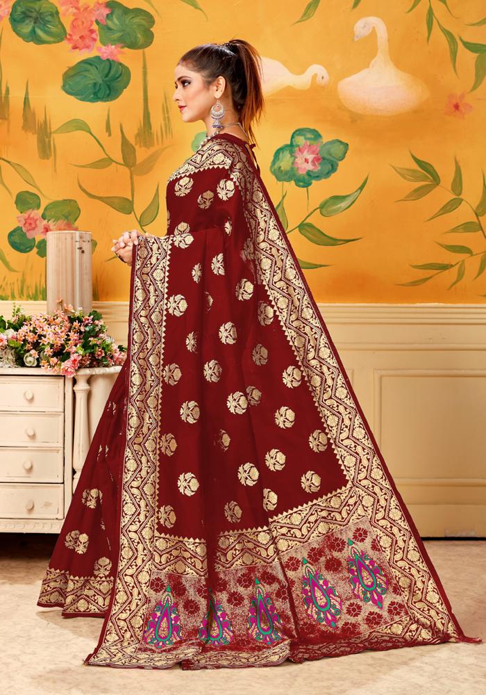 Banarasi Weaving Lichi Silk Saree With Zari Body Work