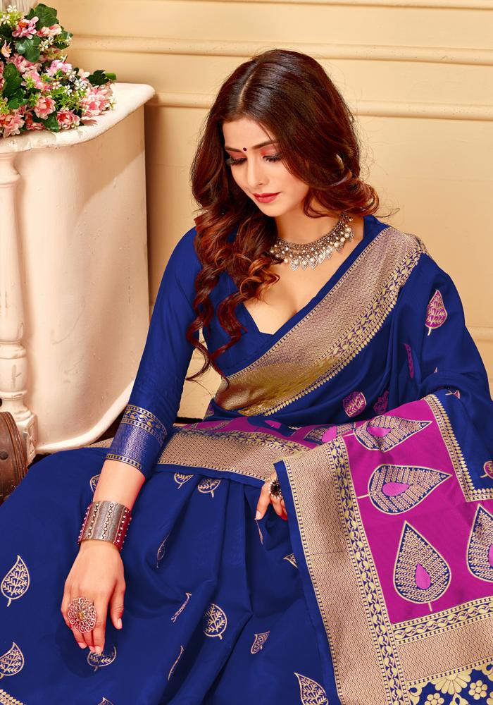 Banarasi Weaving Lichi Silk Saree Tenuous Body Work