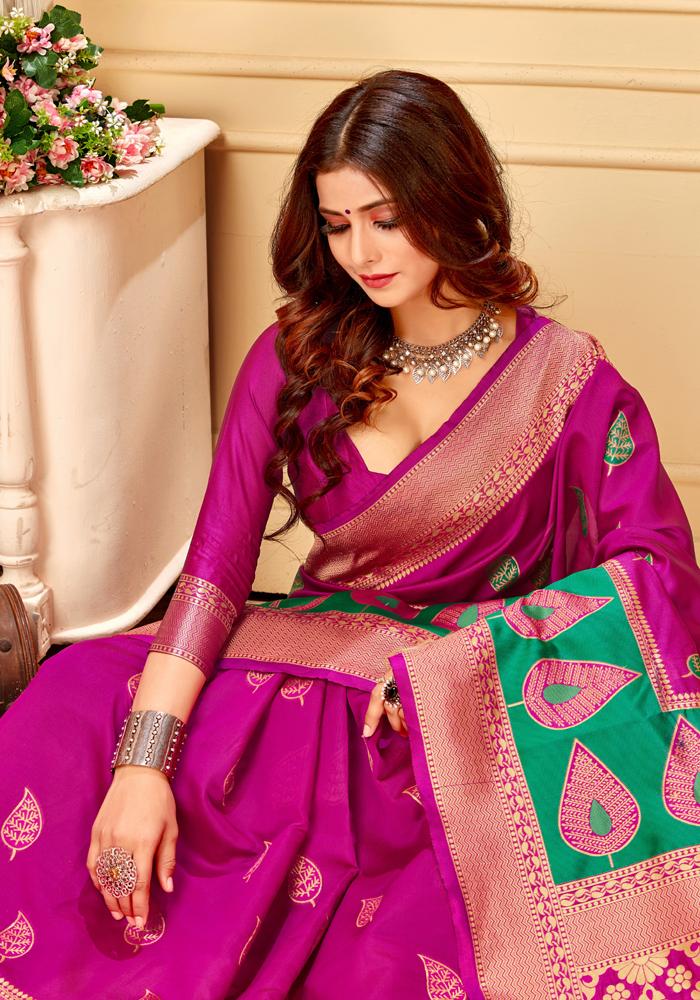 Banarasi Weaving Lichi Silk Saree Tenuous Body Work